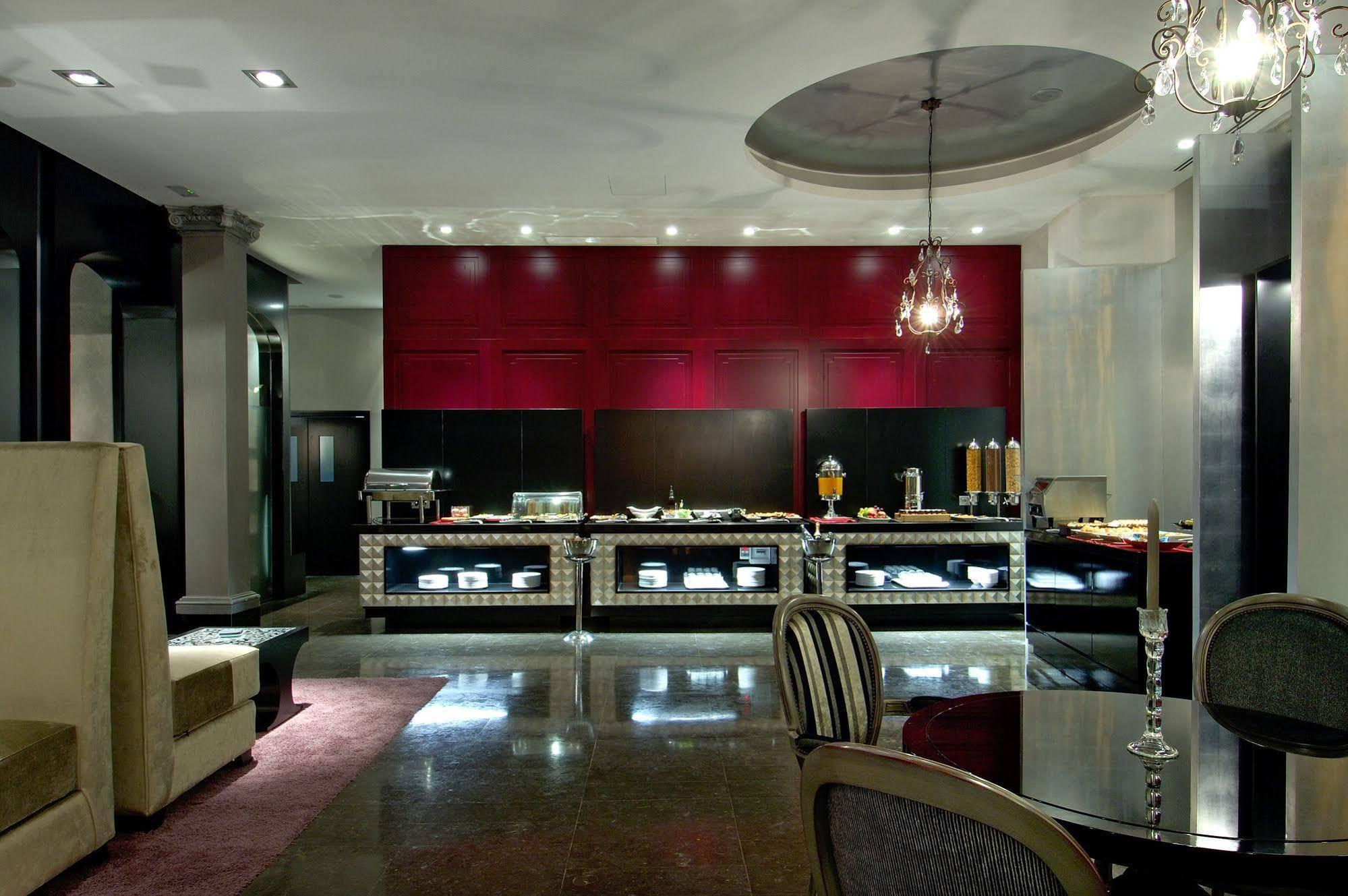 Vincci Palace Валенсия Екстериор снимка
